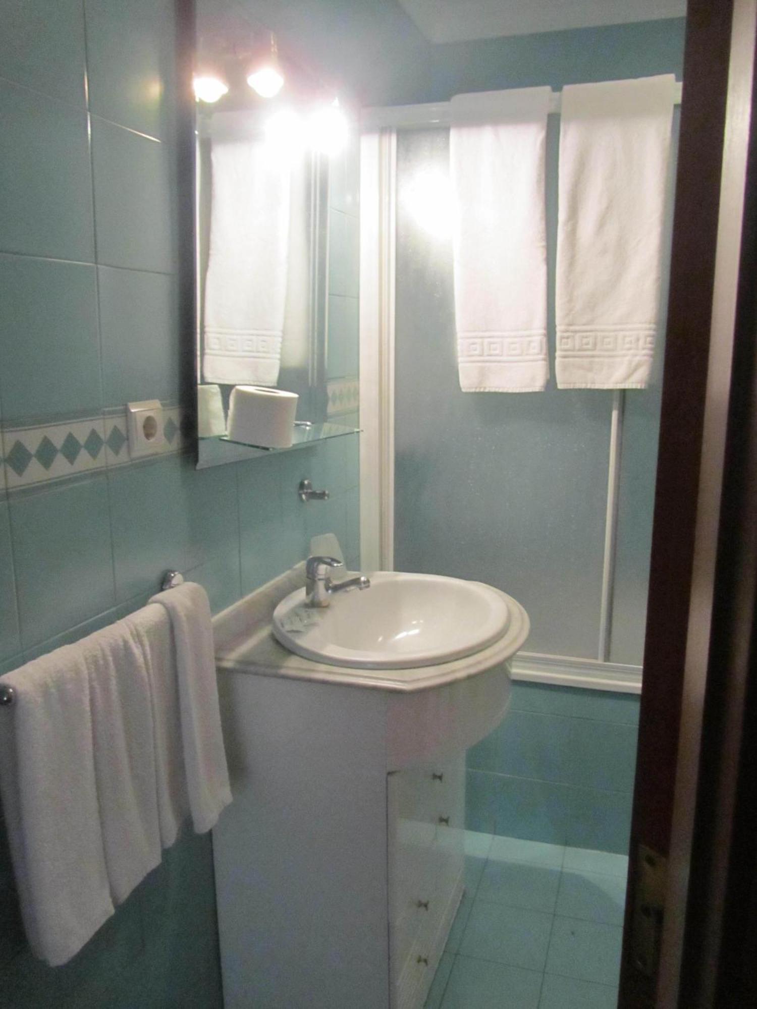 Residencia Filipe Hotel Guarda Szoba fotó