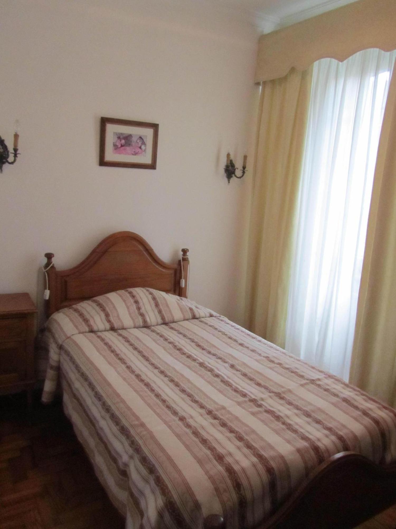 Residencia Filipe Hotel Guarda Szoba fotó