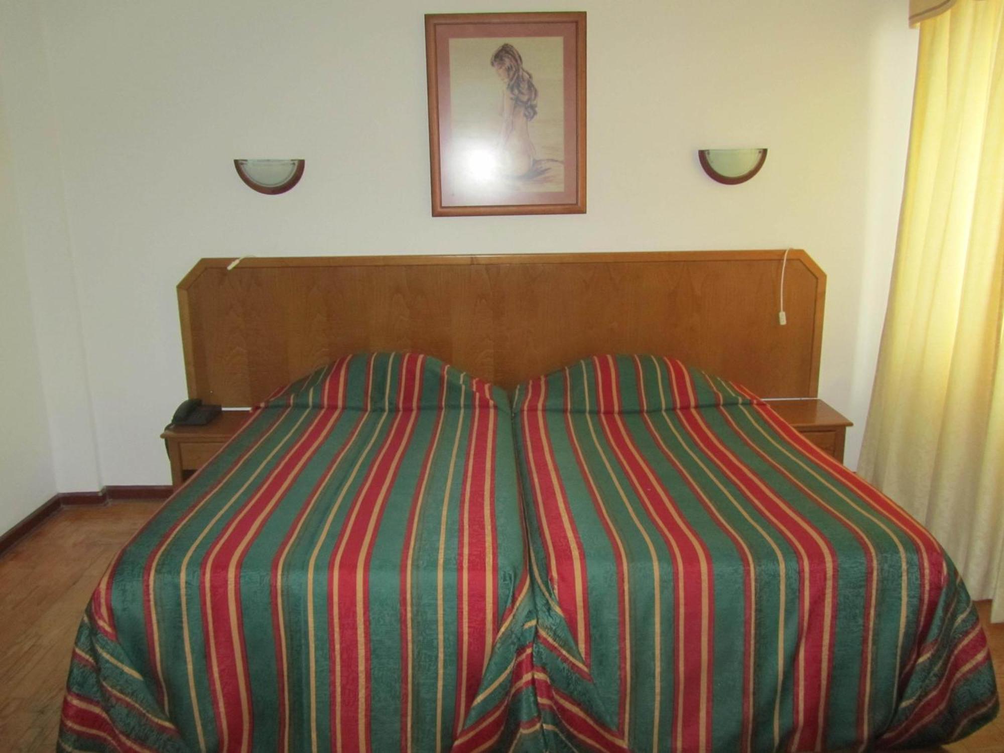 Residencia Filipe Hotel Guarda Szoba fotó